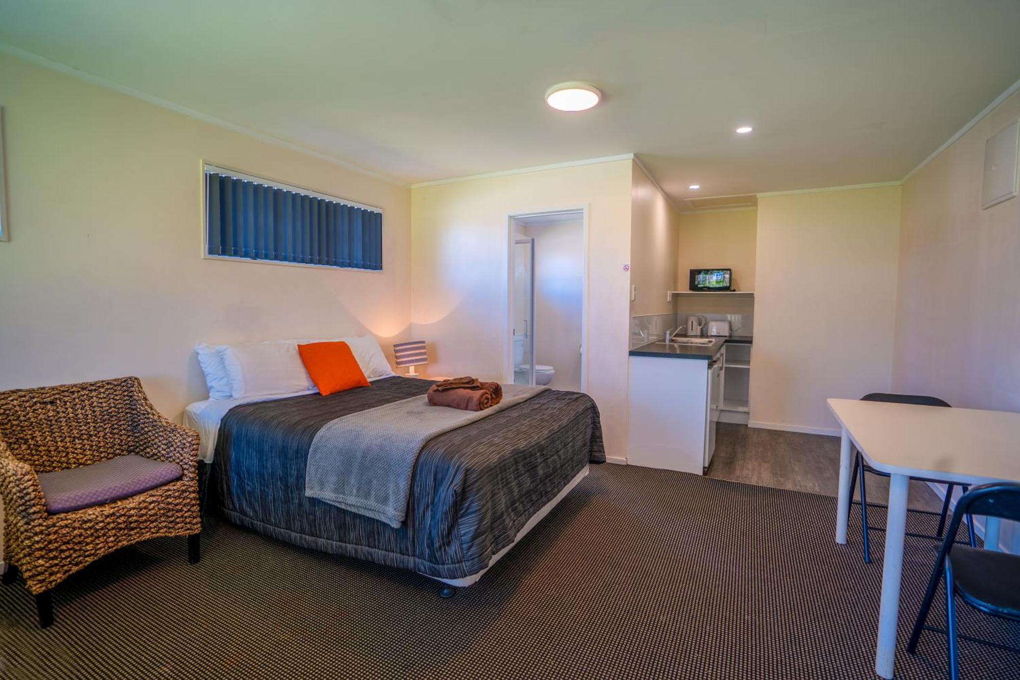 Motel Colonial On Gladstone Gisborne Exterior foto